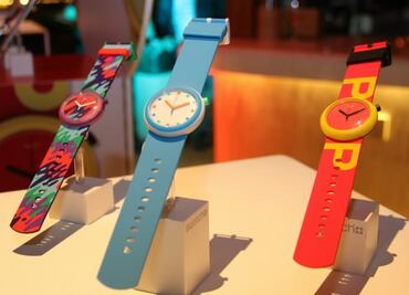 Swatch denuncia incautación de relojes con elementos LGBT en Malasia