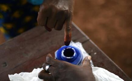 Presidential runoff election begins in Sierra Leone