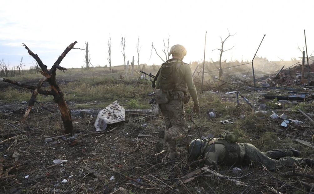 Los soldados rusos ya combaten en Siversk, una localidad bastante grande, así como en Krasnoaymersk, aseguró Putin. Foto: archivo 