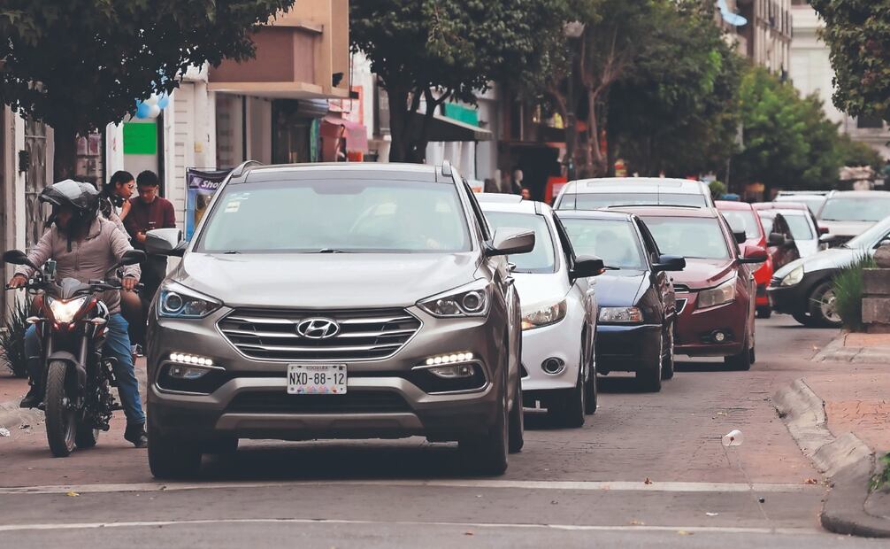 El programa "Hoy no circula" aplica para vehículos matriculados en la CDMX y el Edomex. Foto: Alejandro Vargas / EL UNIVERSAL