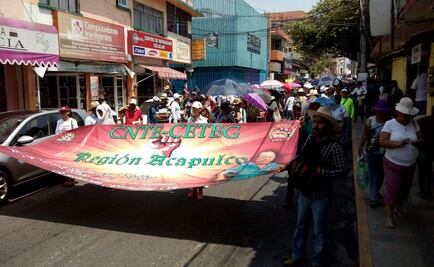 Marcha CETEG en Chilpancingo