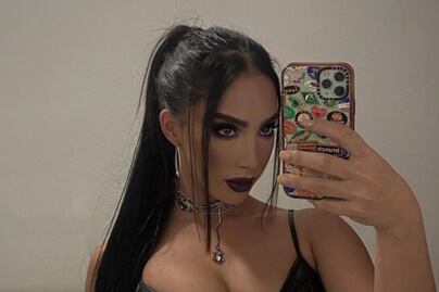 Bikinis de ribete fruncido y tiras los favoritos de María Chacón