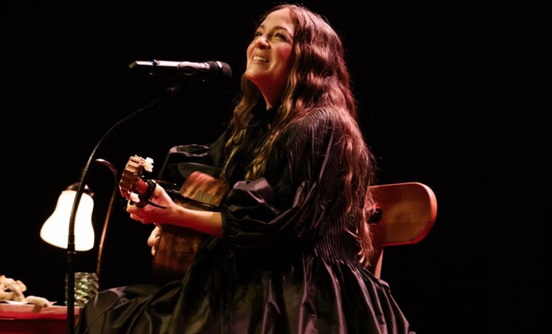 Natalia Lafourcade dará una pausa a su gira por su maternidad.