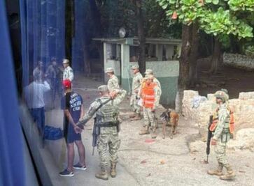 Elementos del Ejército aseguran 10 kilos de metanfetamina en autobús de pasajeros en Yucatán; hay dos detenidos