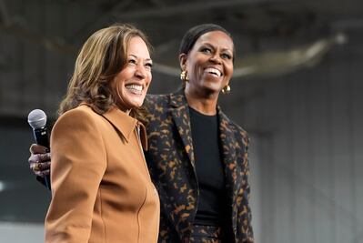 Kamala Harris aparece con Michelle Obama en mitin de Michigan; “vamos a ganar”, afirma