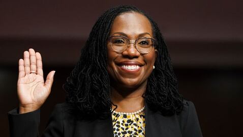 ¿Quién es Ketanji Brown la primera mujer afroamericana en llegar a la Corte de EU?