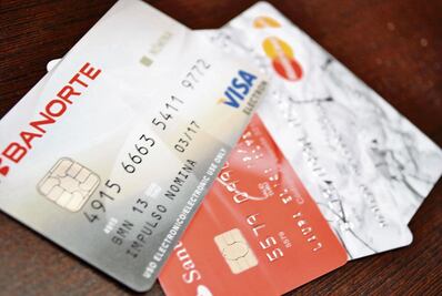 Tarjetas de crédito en México,  el doble de caras  que en EU
