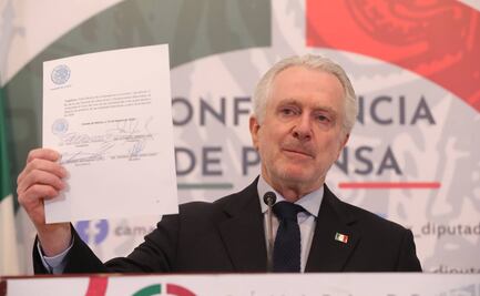 Senado envió Plan B con errores de técnica constitucional, responde Creel a Monreal