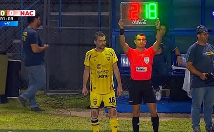 Luis Vidal, presidente de un club paraguayo, entró de cambio para jugar con su equipo