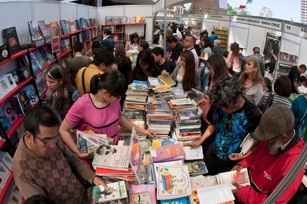 El Gran Remate de Libros se instalará la explanada del Monumento a la Revolución, del 5 al 9 de abril.
Foto: Secretaría de Cultura de la CDMX