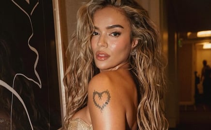 Karol G se cortó el pelo ella misma y así luce su nuevo look