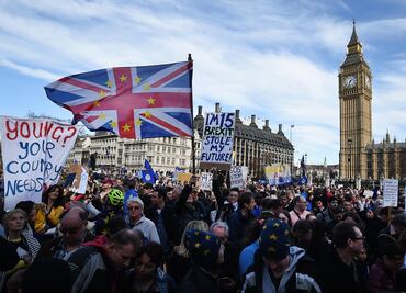 Miles de personas en Londres le dicen "no" al brexit