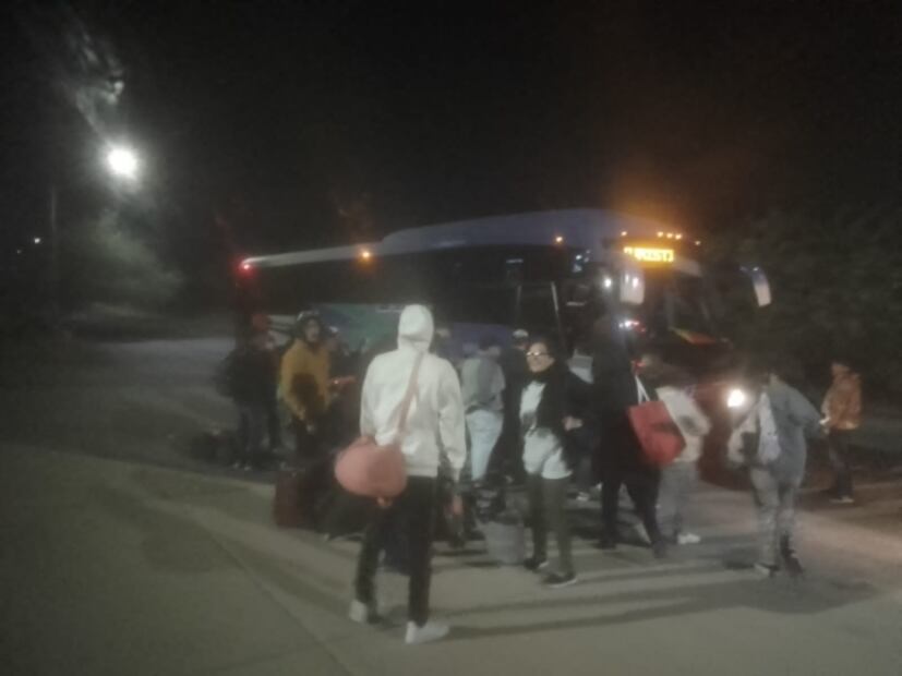 De norte a sur del país, miles arriban en autobuses a la CDMX para la Marcha por la Transformación