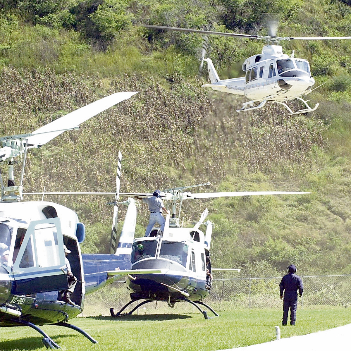 Pone PGR a la venta ocho helicópteros por 122.5 mdp