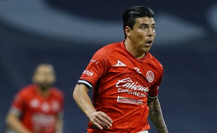 Cruz Azul hace oficial la llegada del "Quick" Mendoza