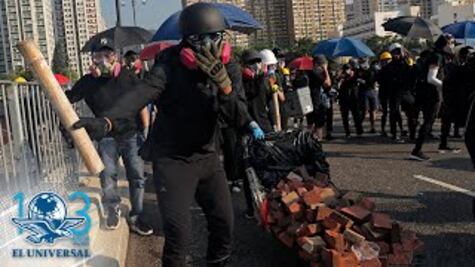 Policía de Hong Kong dispara gases y balas de goma a manifestantes; hay un herido