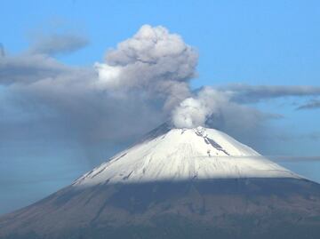 Popocatépetl registra al menos 5 explosiones la mañana de este jueves