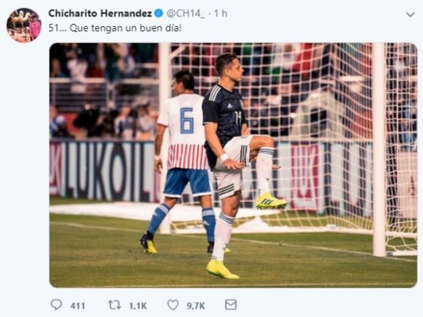 Chicharito explota y le presume sus goles a un aficionado en twitter