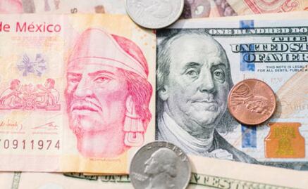 Precio del dólar 4 de septiembre; peso retrocede en espera de datos de empleos en EU