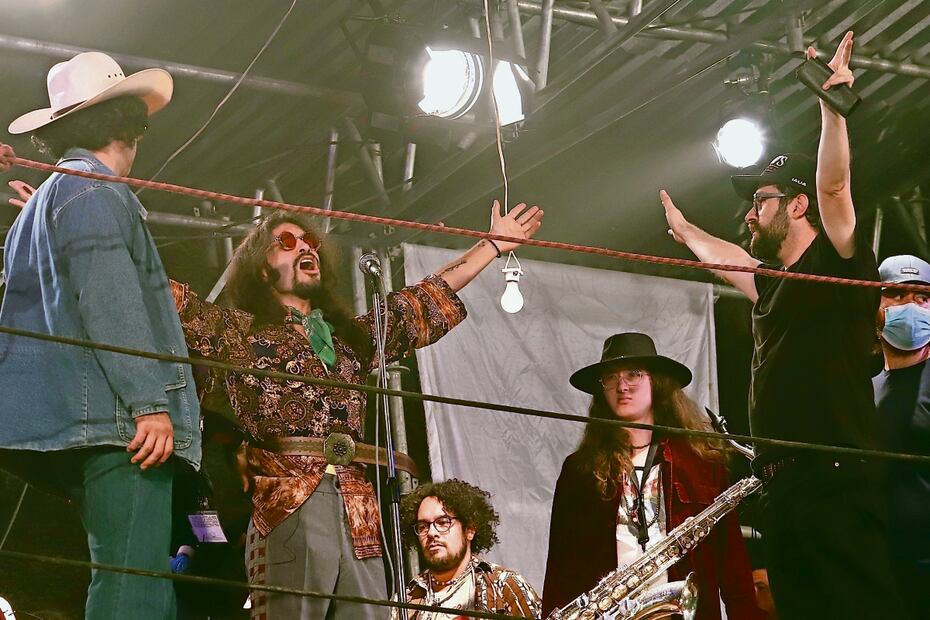 El director recrea la época rockera en la CDMX y Toluca. Foto: Berenice Fregoso / EL UNIVERSAL