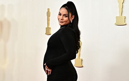 Vanessa Hudgens presume embarazo en la gala de los Oscar 