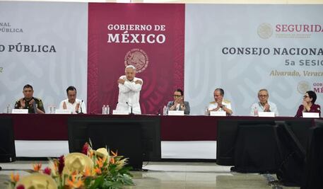 Hay menos violencia y más seguridad para los mexicanos: AMLO 