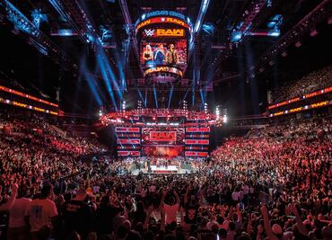WWE comenzará a realizar eventos con público a partir de julio