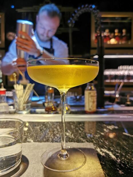 Descubre la versatilidad del ron oscuro en la coctelería