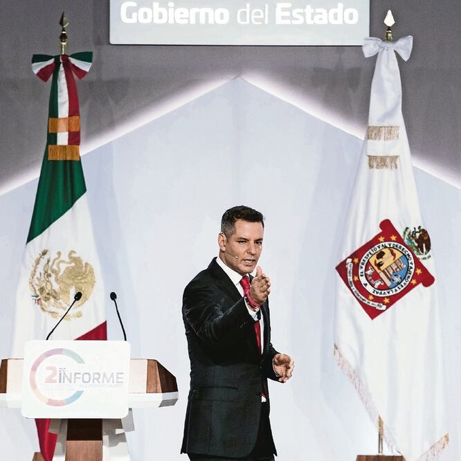 Al rendir su Segundo Informe de Gobierno, el mandatario Alejandro Murat destacó que después de los sismos de 2017, que afectaron a gran parte de la población, 20 mil familias aproximadamente ya regresaron a sus hogares. Foto: GERMÁN ESPINOSA. EL UNIVERSAL