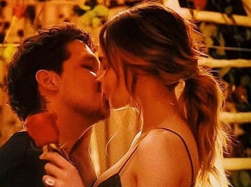 ¿Christian Nodal y Belinda terminaron? El cantante borra sus fotos de Instagram