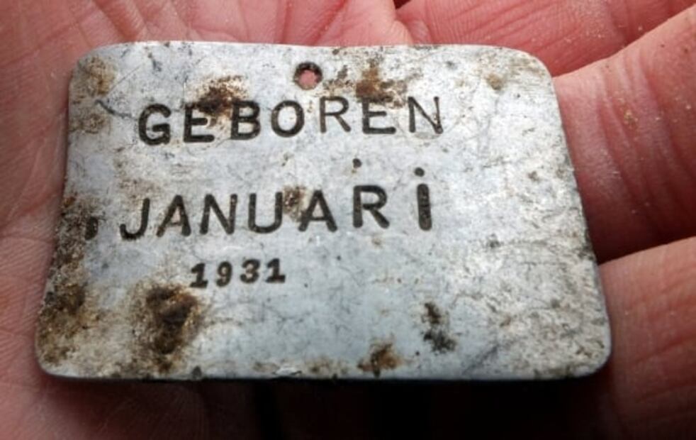 Arqueólogos hallan etiquetas de identificación para niños en el campo de concentración de Sobibor