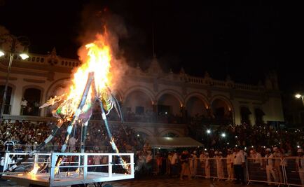 Queman al "Chikungunya" en inicio de Carnaval de Veracruz