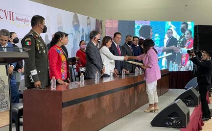 Otorgan presea al "Mérito Civil Tecámac" por 197 aniversario de la creación del municipio