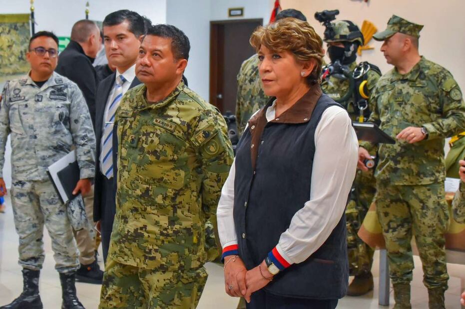Gobernadora de Edomex presenció un simulacro en situación de sismo. Foto: Especial