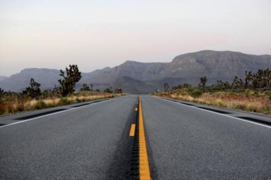 Cuál es la diferencia entre carretera de asfalto y pavimento hidráulico