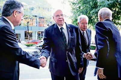 Una de dos muertes son por males como la diabetes: Narro