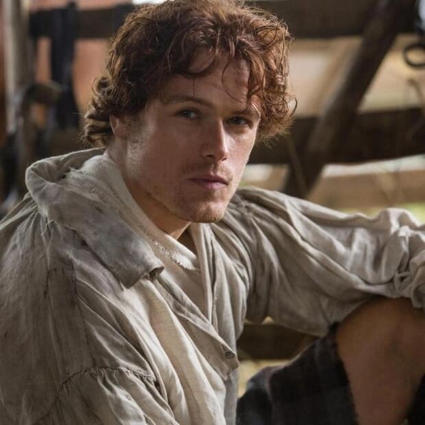 Antes y después del cambio físico de Sam Heughan, el protagonista de 'Outlander'