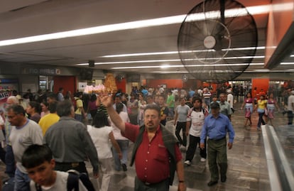 Calor en CDMX: reactivan 430 bebederos y 91 ventiladores en estaciones del Metro