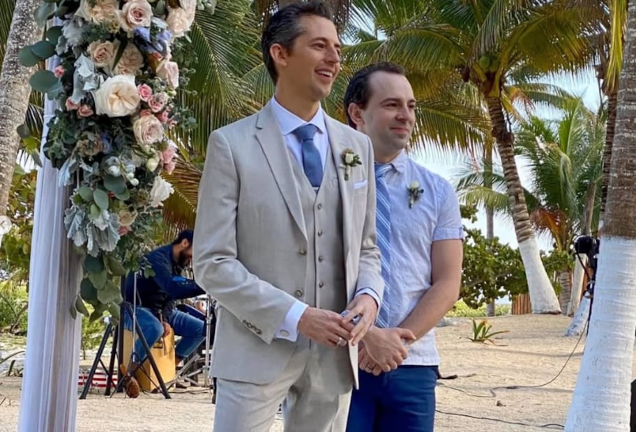 Josh Grisetti (QEPD) & Rob McClure, compañeros en Broadway y amigos en la vida personal.
Foto: Instagram, vía @mcclurerob