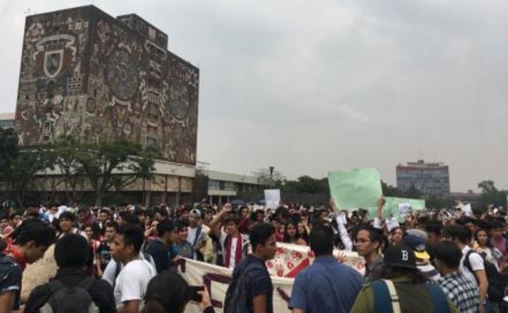 Minuto a minuto de la marcha contra la violencia en CU