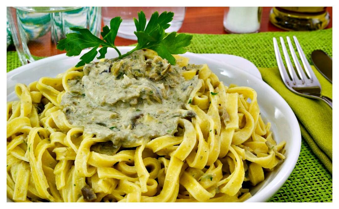 fetuccine con pesto de alcachofa