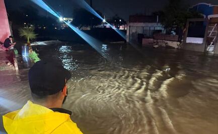 Tormenta causa daños en Hermosillo, Sonora; rescatan a menor arrastrado por la corriente