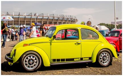 Lánzate a ver esta expo de vochos y autos clásicos