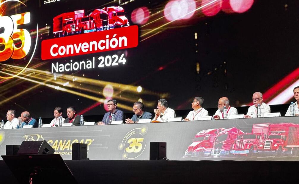 Convención Nacional 2024 organizada por la Cámara Nacional del Autotransporte de Carga (Canacar). Foto: X @CANAPAT