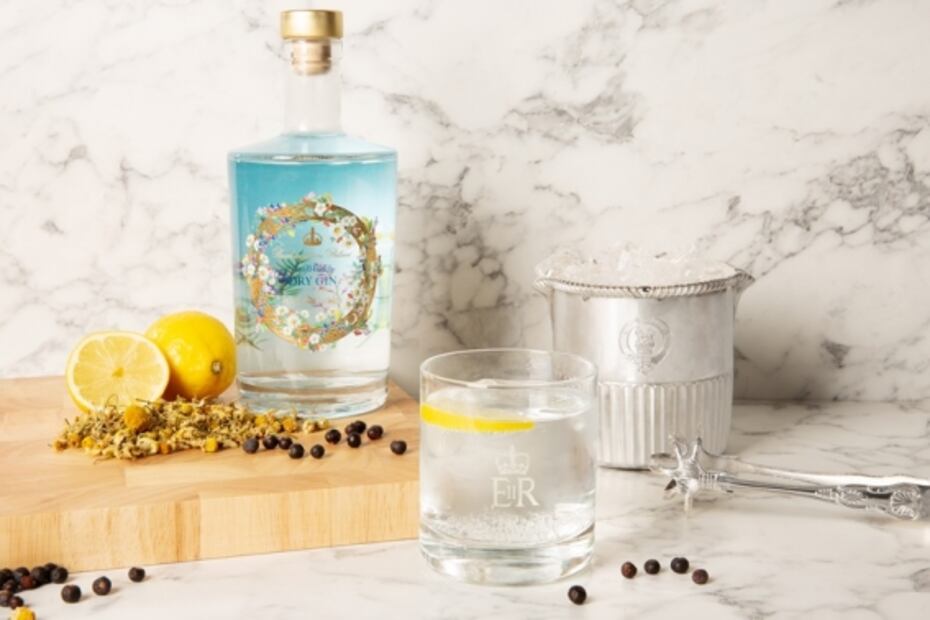 El Palacio de Buckingham lanzó su propia ginebra: Buckingham Palace Gin