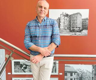 “Un muro cayó, surgieron otros”