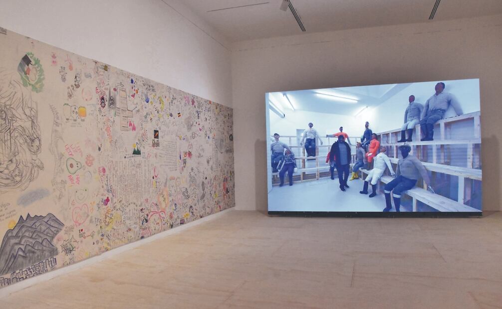 El creador colombiano Óscar Murillo inaugura hoy en el Marco Espíritus en el pantano, su primera muestra en un museo mexicano. Fotos: EMILIO VÁZQUEZ. EL UNIVERSAL