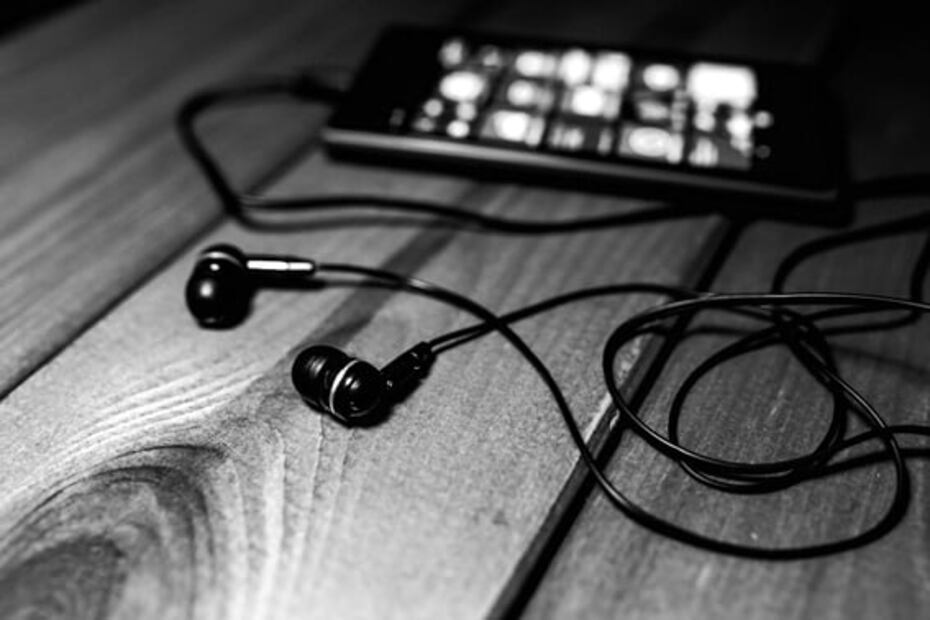 Así puedes escuchar la radio en tu celular sin gastar datos