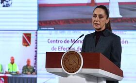 Huracán "Erick": Protección Civil reporta cero daños humanos en la costa sur; Sheinbaum dice que más tarde informará efectos