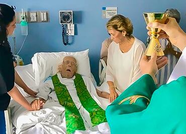 El poeta y sacerdote Ernesto Cardenal recibe "con amor" indulto del papa Francisco